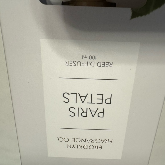 NEW ~ BROOKLYN FRAGRANCE CO. Reed Diffuser Paris Petals 3.4 fl.oz /100ml NEW - Picture 4 of 6